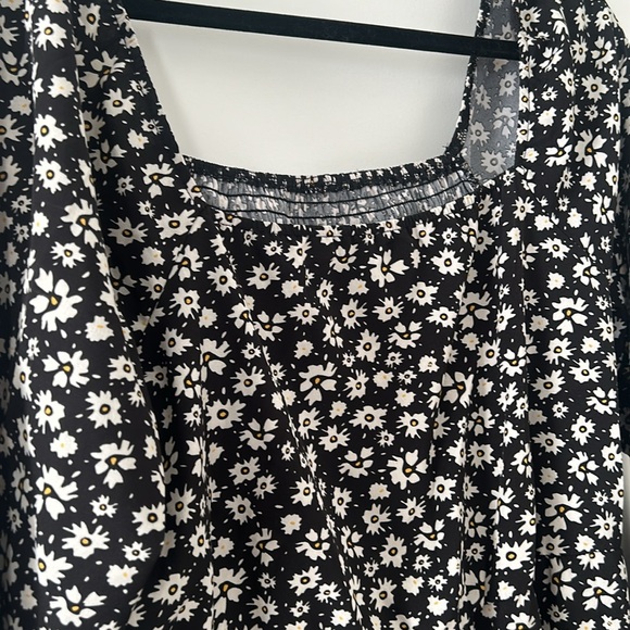 Daisy midi dress - Picture 2 of 3